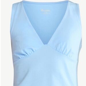 No Boundaries Plunge Neckline Tank Top Size M